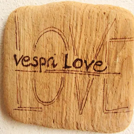 Vespri 公寓 *